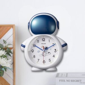 Alternative view of Wall Clock - Astronaut